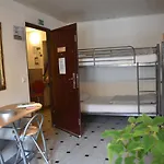 Hostel 24