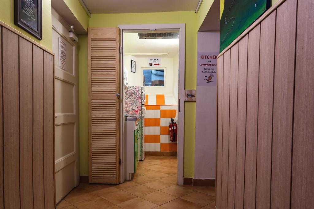 24 Hostel